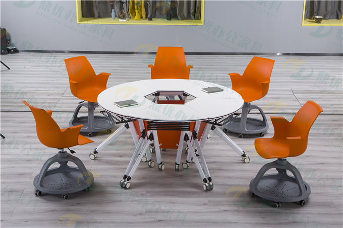 创客教室桌椅设计多元化满足客户更多需求
